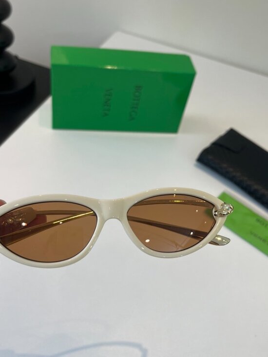 Bottega Veneta Cat Eye Sunglasses White Frame Gold Temples main image 7